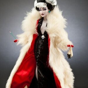 Disney Store Villians Designer Collection Cruella De Vil [Manic Style]